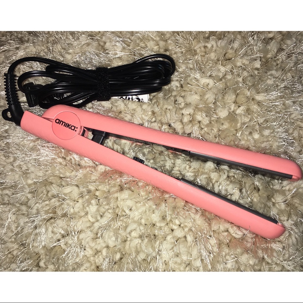 BRAND NEW NEVER USED ‼️ AMIKA hair straightener - Picture 1 of 4